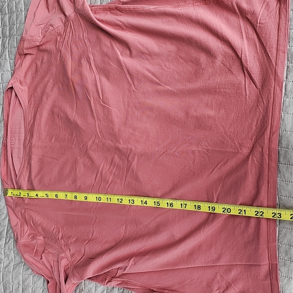 Lululemon Back In Action Top - Picture 5 of 8